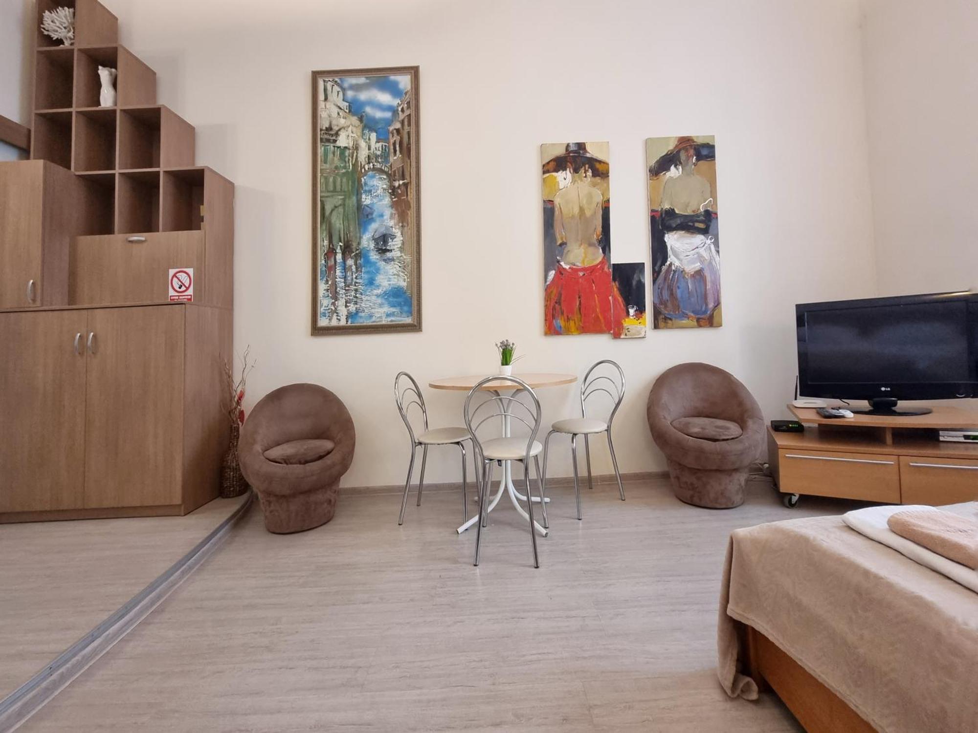 Home-Hotel Apartments On Maidan Nezalezhnosti Square キエフ エクステリア 写真