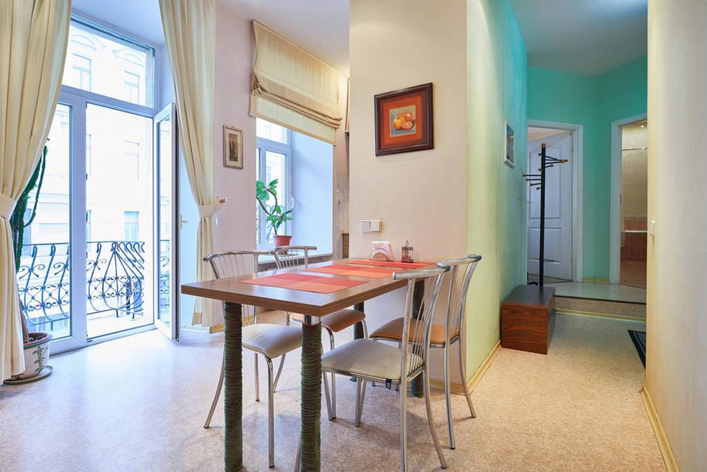 Home-Hotel Apartments On Maidan Nezalezhnosti Square キエフ エクステリア 写真